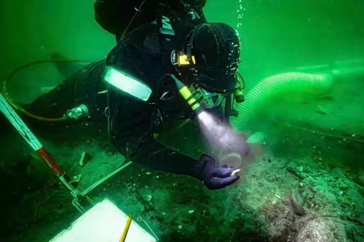 Prehistoric Time Capsule Found Underwater